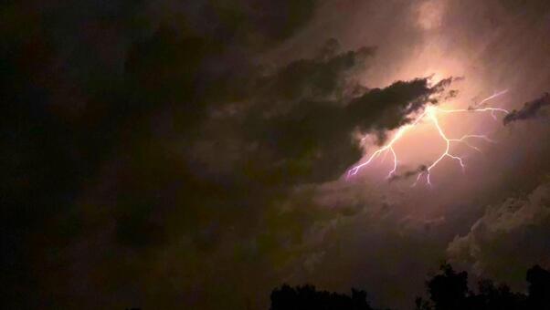 稲妻 稲妻,雷,嵐の写真素材