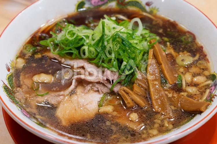 伍福軒の背脂黒醤油ラーメン 伍福軒,背脂黒醤油ラーメン,こってりの写真素材