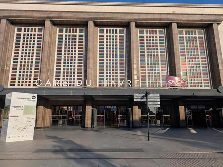 Le Havre Station, JPG