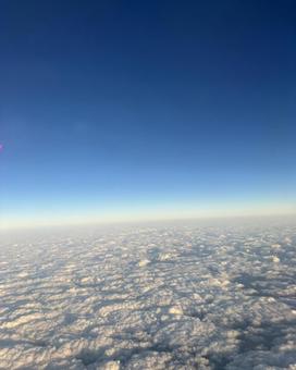 雲の上 空,雲,雲の上の写真素材