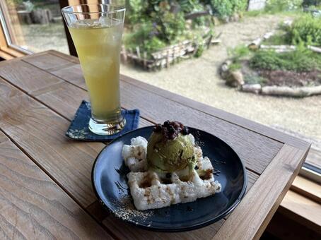 お餅ワッフル ワッフル,抹茶アイス,デザートの写真素材