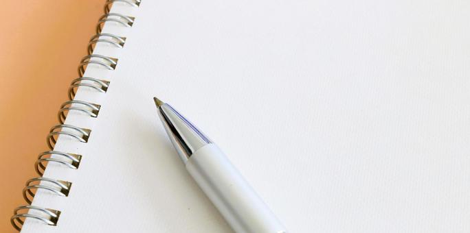 筆記用具 ノートとペン コピースペース 筆記用具 ノートとペン コピースペース 筆記用具,ノート,ペンの写真素材