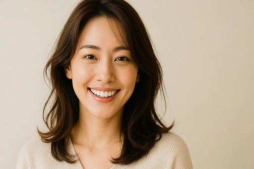 魅力的な笑顔の美人女性・好印象・肌きれい 魅力的な笑顔の美人女性・好印象・肌きれいの写真