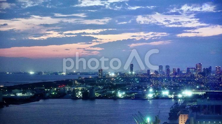 千葉ポートタワーから見える千葉市内の夜景 オフィス,ビル,建物の写真素材