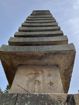 十三重石塔@宇治川 十三重石塔@宇治川 十三重石塔,宇治,宇治川の写真素材