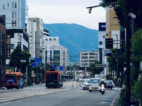 松山市中心部を通過する国道11号2 松山市,国道,国道11号の写真素材