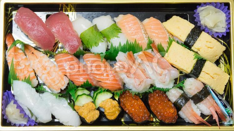 パックの握り寿司 握り寿司,寿司,にぎりの写真素材