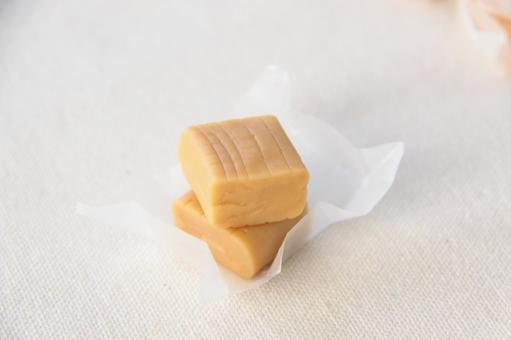 バターキャラメル お菓子 バターキャラメル お菓子の写真