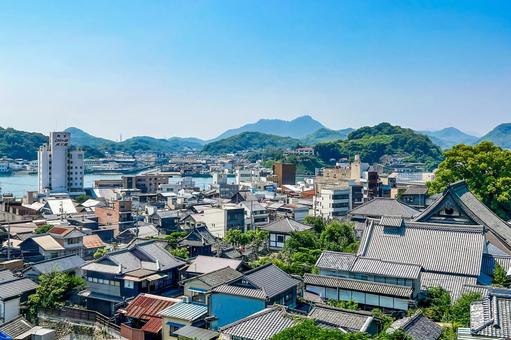 ロープウェイから見下ろした広島尾道の風景 ロープウェイから見下ろした広島尾道の風景 尾道,尾道水道,山並みの写真素材