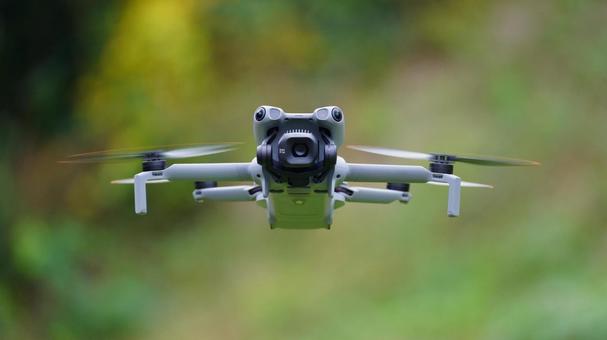 ドローン ドローン,空撮用,遠隔操作の写真素材