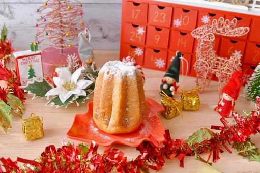 クリスマス飾りとパンドーロ クリスマス飾りとパンドーロ クリスマス,パンドーロ,イタリアの写真素材