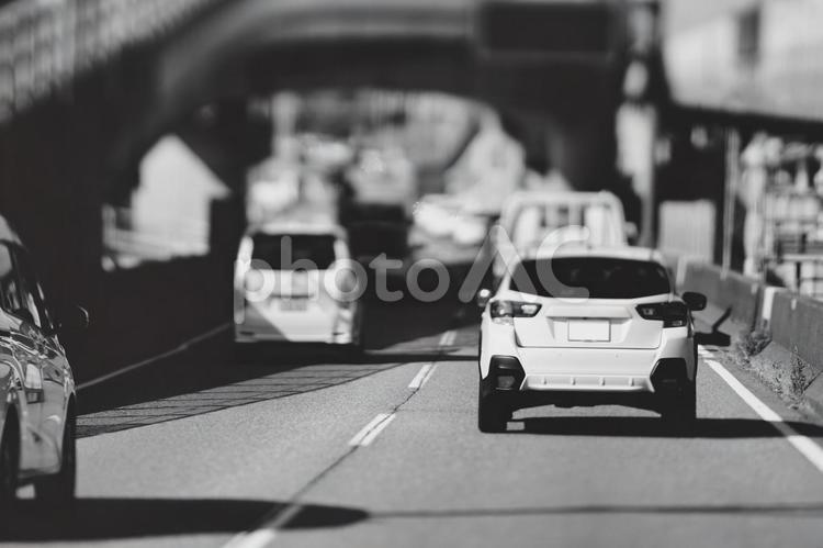 日本の道路を走る車 交通イメージ 交通,車,道路の写真素材