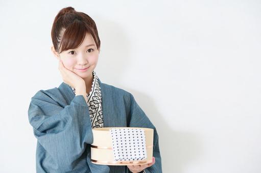 女子旅 温泉旅行イメージ 女子旅 温泉旅行イメージ 女子旅,大学生,和服の写真素材