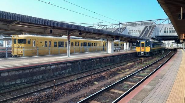 JR新山口駅　山陽本線・宇部線・山口線 新山口駅,jr,山口線の写真素材