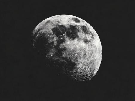 漆黒の宇宙に浮かぶリアルな月 漆黒の宇宙に浮かぶリアルな月の写真