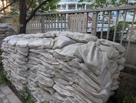 防水用土嚢 防水用土嚢の写真