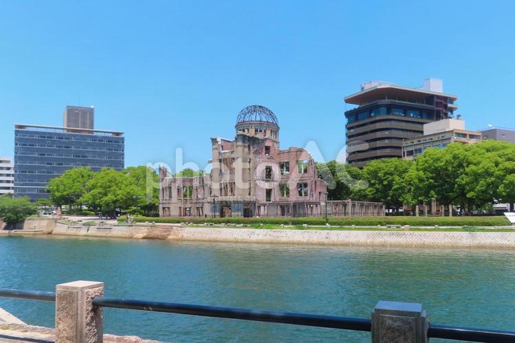【広島県】原爆ドーム 平和記念公園 原爆ドーム,原爆,広島の写真素材