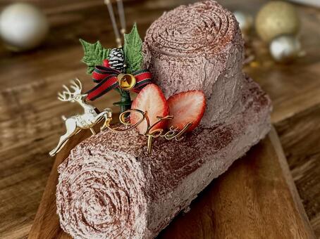 ブッシュドノエル ブッシュドノエル,クリスマスケーキ,ケーキの写真素材