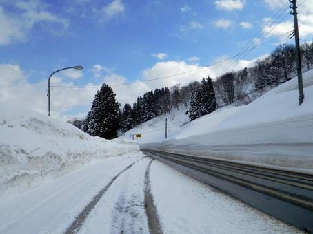 雪壁 雪壁 雪道,冬,道路の写真素材