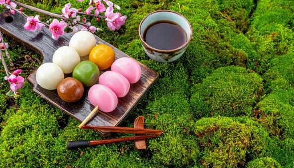 茶菓子 和菓子 月見団子 茶菓子 和菓子 月見団子の写真