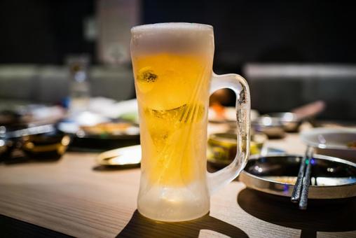 冷えた生ビール 冷えた生ビール ビール,アルコール,ドリンクの写真素材