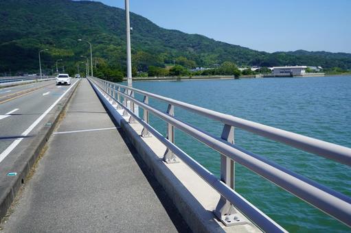 福岡 糸島海沿いのガードレール5 福岡 糸島海沿いのガードレール5 海,海辺,ガードレールの写真素材