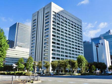 経済産業省本省を見上げる 経済産業省,中央省庁,官庁街の写真素材