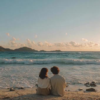 癒やしの海を二人で楽しむ風景の写真