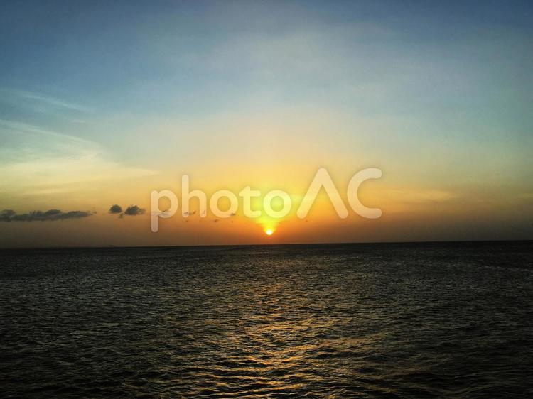 夕暮れ 夕暮れ,日没,サンセットの写真素材