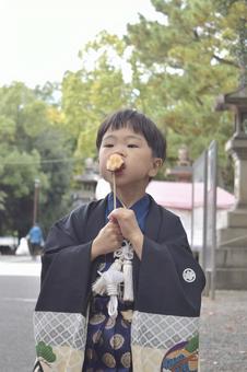七五三の男の子 七五三の男の子 七五三,着物,お参りの写真素材