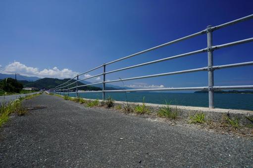 福岡 糸島海沿いのガードレール9 福岡 糸島海沿いのガードレール9 海,海辺,ガードレールの写真素材