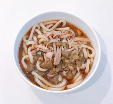 煮込みうどん 煮込みうどん 煮込みうどん,きのこうどん,うどんの写真素材