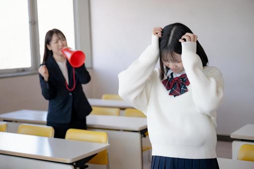 頭を抱える生徒 学校,教室,生徒の写真素材