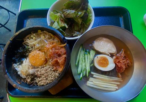Stone-grilled bibimbap, cold noodles, lettuce, JPG