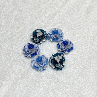 ペーパーフラワー(青系)3 ペーパーフラワー(青系)3 ペーパーフラワー,ペーパークラフト,おりがみの写真素材