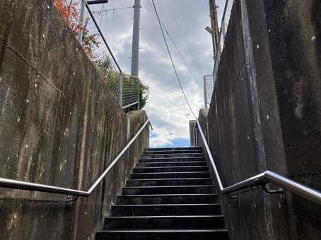 昼間の地下道の出口 地下道,車道,歩道の写真素材