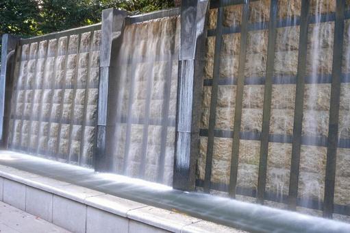 上野恩賜公園の壁泉 壁泉,上野恩賜公園,噴水の写真素材