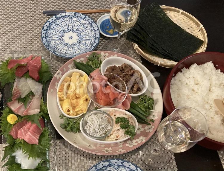 今夜は手巻き 手巻き寿司,パーティー,家庭料理の写真素材