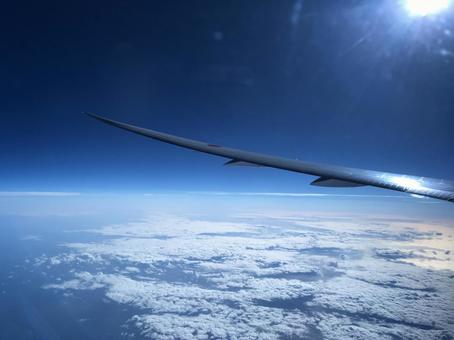 飛行機からの景色の写真