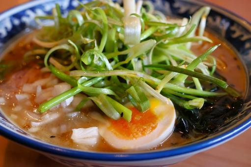 ラーメン店のとんこつ味噌ネギラーメン ラーメン店のとんこつ味噌ネギラーメン ラーメン,ネギ,とんこつの写真素材