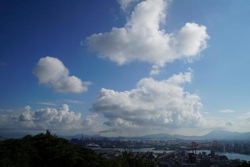 晴れた日の空 晴れた日の空 街の風景,福岡県,北九州市の写真素材