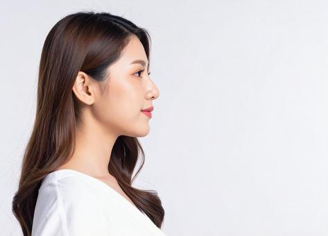 女性の横顔 イヤリング・ピアス着画画像用 女性の横顔 イヤリング・ピアス着画画像用の写真