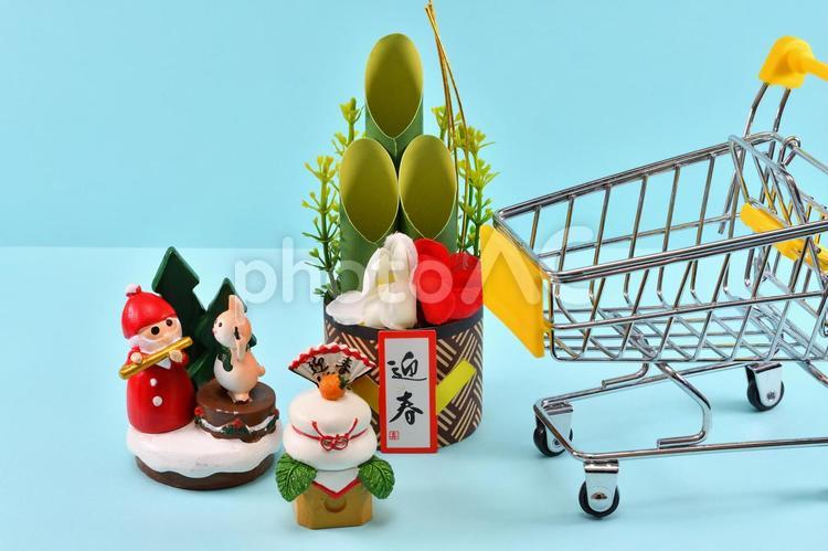 冬の小物でウインターセールのイメージ ウインターセール,年末セール,初売りの写真素材