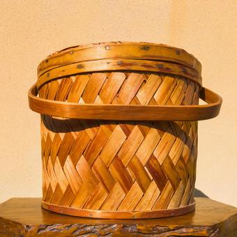 スポーンコリ、北欧アンティークの裁縫籠 スポーンコリ,北欧雑貨,裁縫籠の写真素材