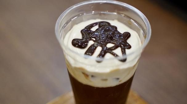 Iced cafe latte with chocolate sauce, JPG Iced cafe latte with chocolate sauce, JPG