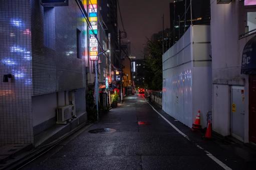 六本木の路地裏 六本木の路地裏 六本木,路地裏,路地の写真素材