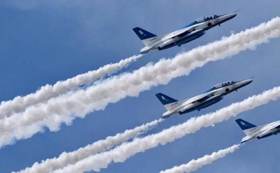 Blue Impulse in Osaka, JPG Blue Impulse in Osaka, JPG