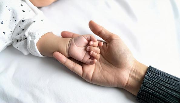 手と癒し 親子でハンドマッサージ 手と癒し 親子でハンドマッサージの写真