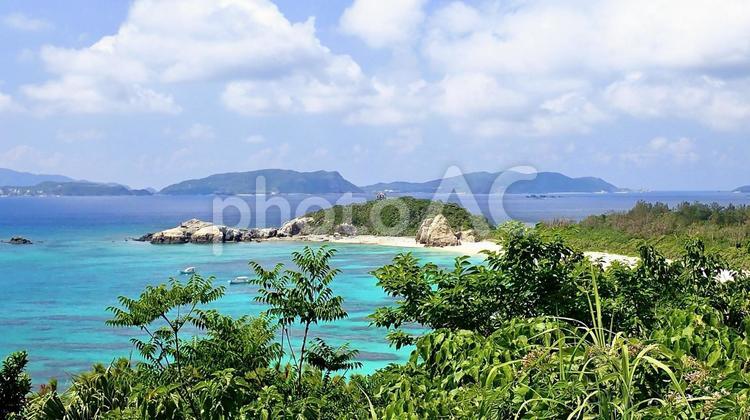 渡嘉敷島照山展望台から見える阿波連ビーチ 阿波連,ビーチ,海の写真素材