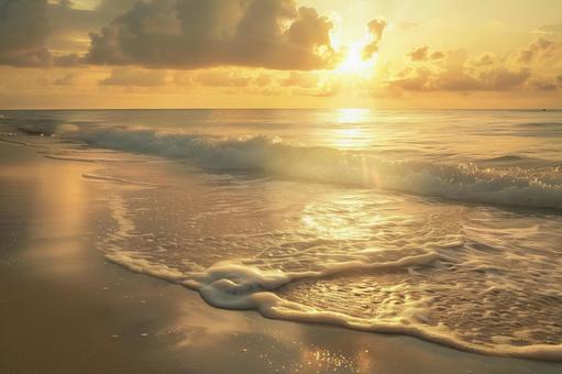 夕陽に染まる静かな浜辺 夕陽に染まる静かな浜辺の写真